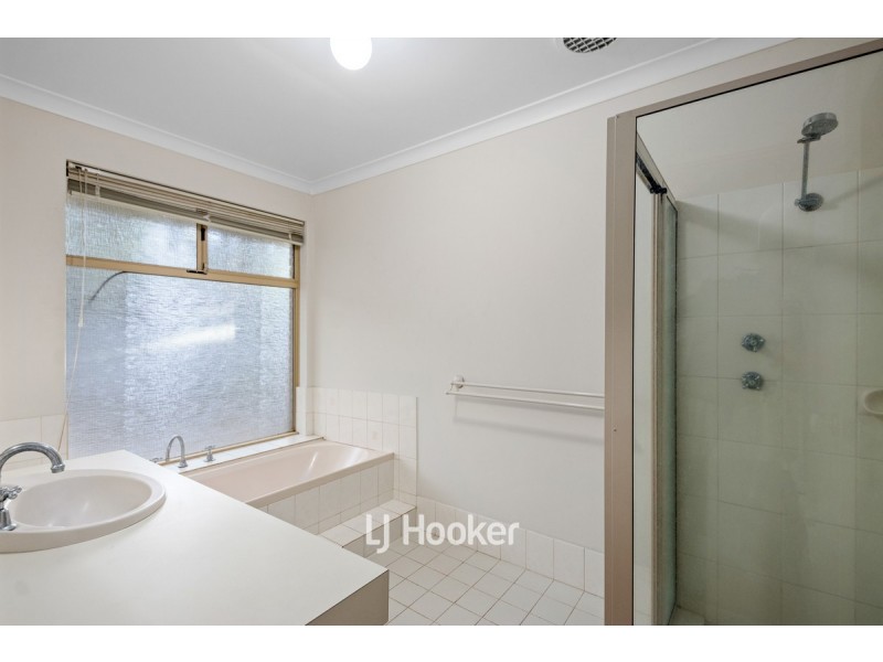 8 Batavia Place, Australind WA 6233