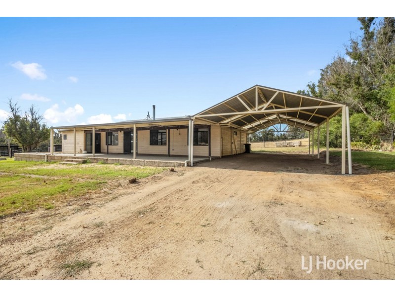 16 Wooding Road, Mcalinden WA 6225