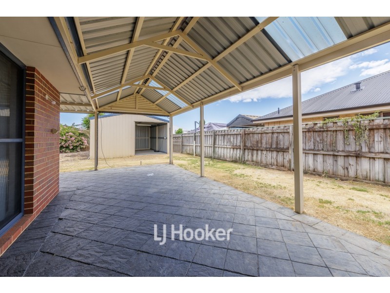 100 Barton Drive, Australind WA 6233