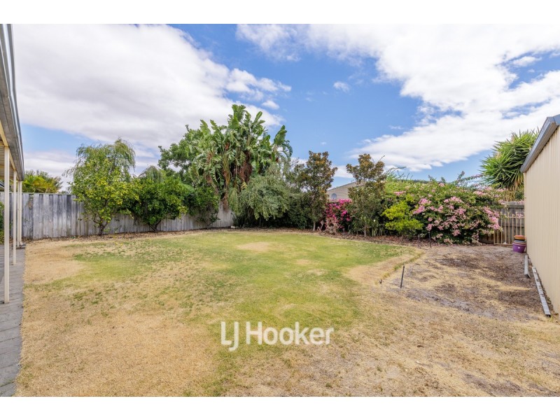 100 Barton Drive, Australind WA 6233
