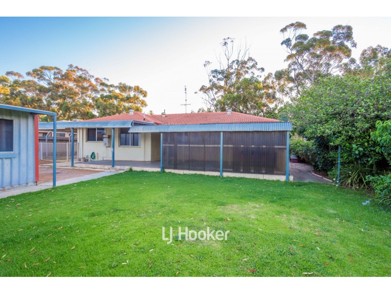 16 Hutchinson Road, Burekup WA 6227