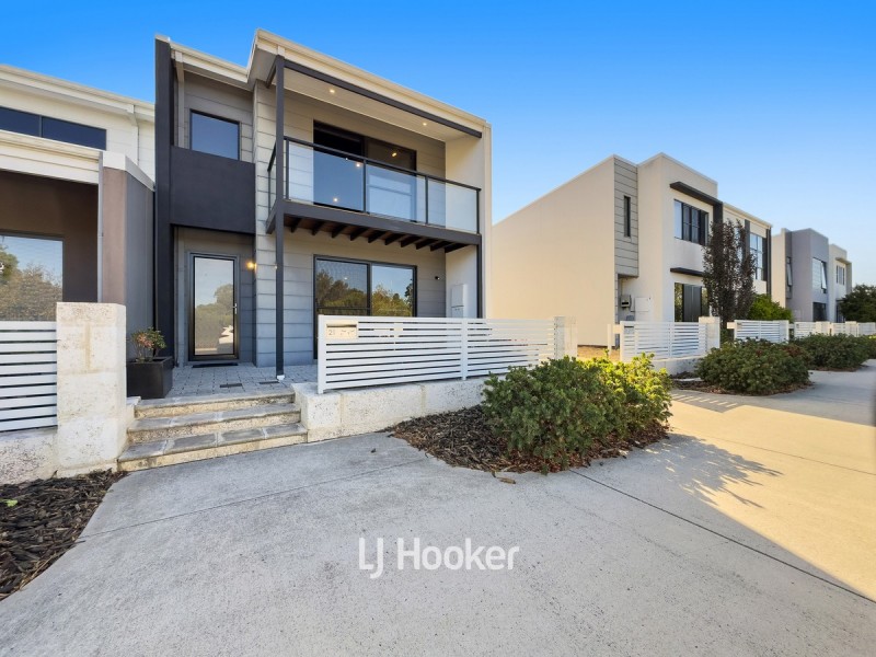 21 Wicklow Boulevard, Dalyellup WA 6230