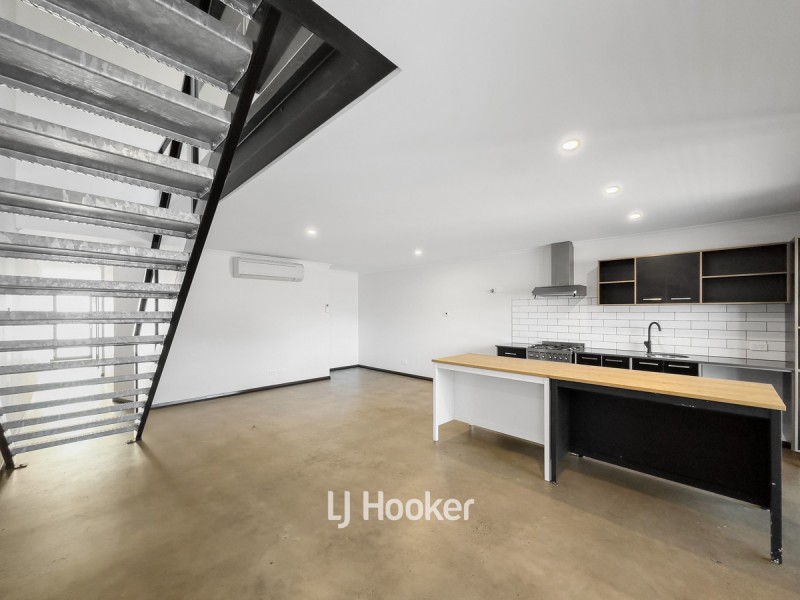 21 Wicklow Boulevard, Dalyellup WA 6230