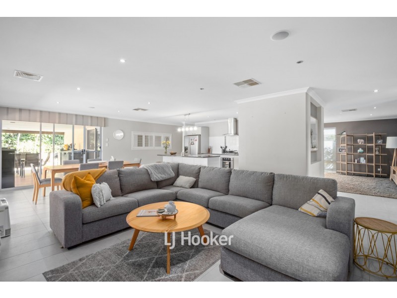 54 Millbridge Boulevard, Millbridge WA 6232