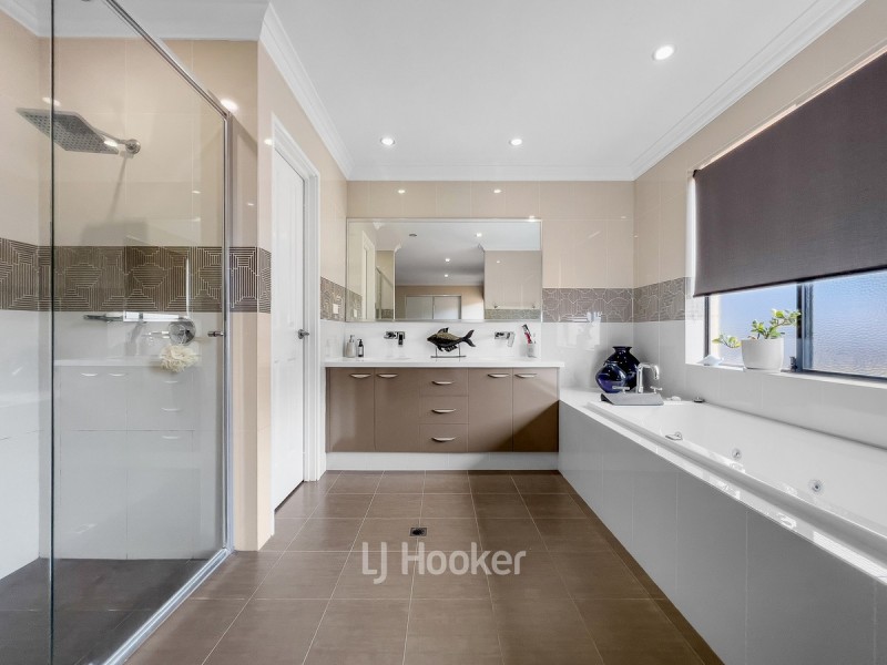 3 Topham Place, Harvey WA 6220