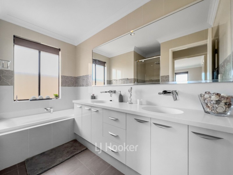 3 Topham Place, Harvey WA 6220