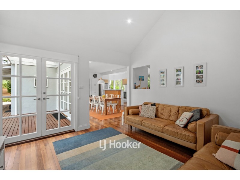 24 Junee Place, Yallingup Siding WA 6282