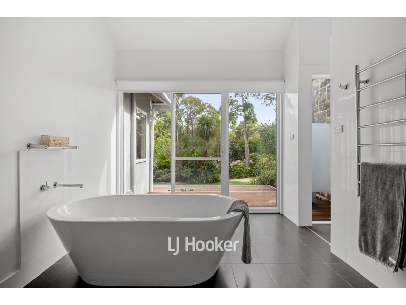 24 Junee Place, Yallingup Siding WA 6282