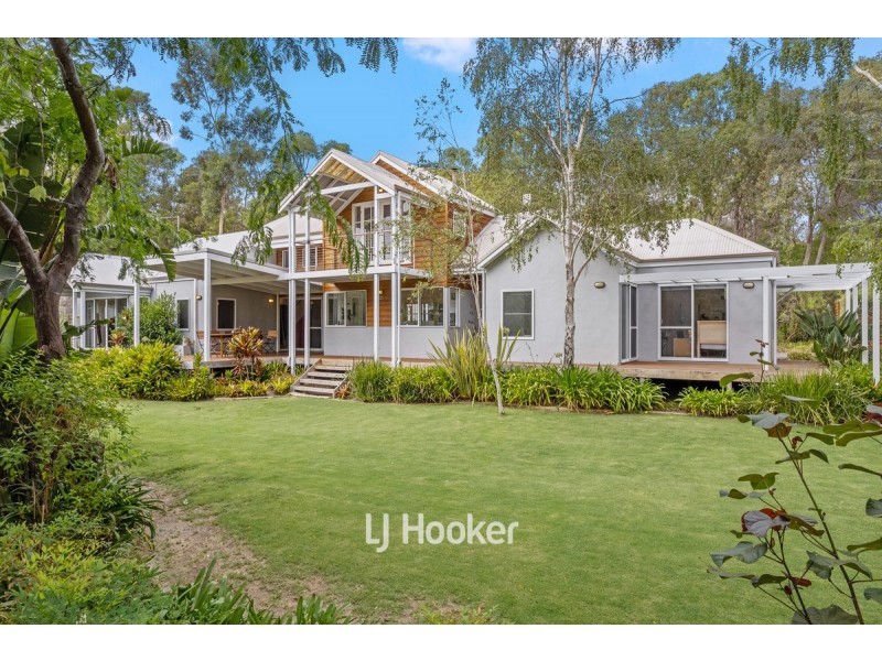 24 Junee Place, Yallingup Siding WA 6282