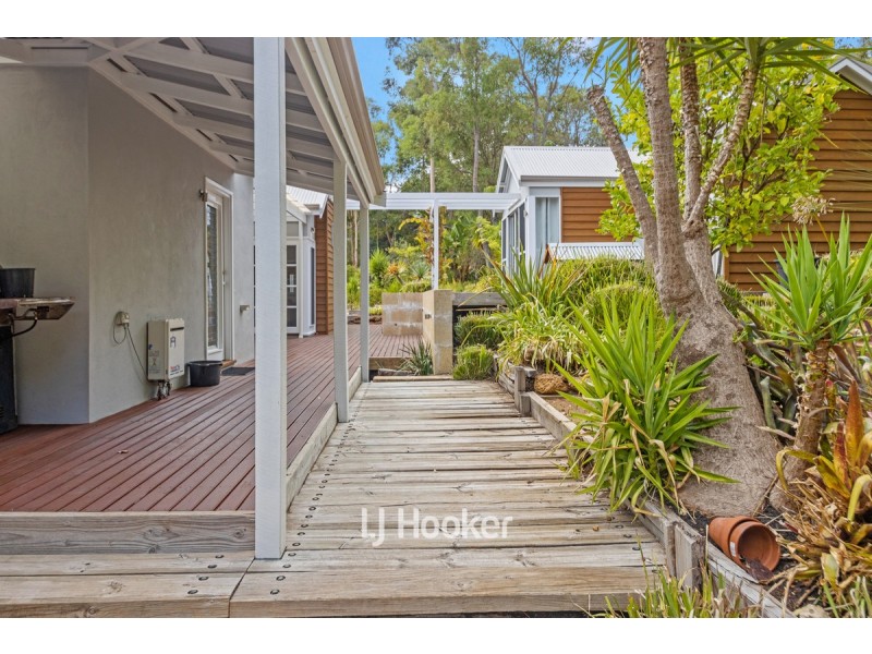 24 Junee Place, Yallingup Siding WA 6282