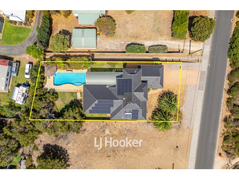 18 West Coast Drive, Binningup WA 6233