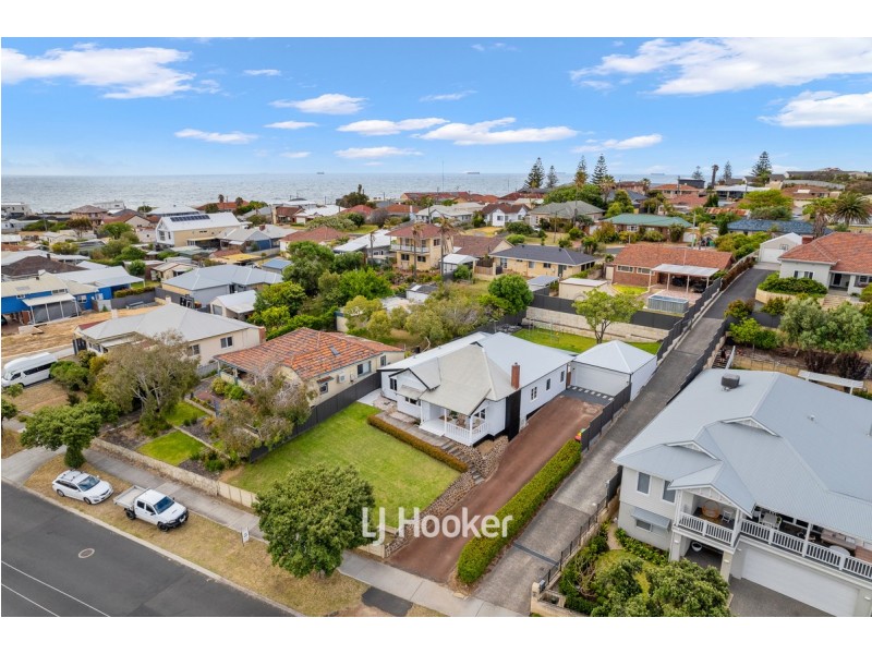 26 Beach Road, South Bunbury WA 6230