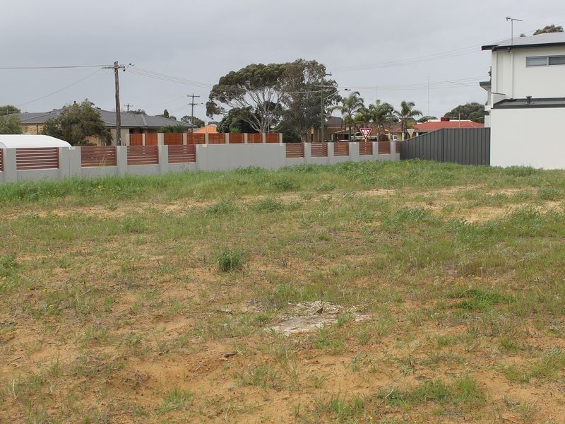 17 Hayward St, South Bunbury WA 6230