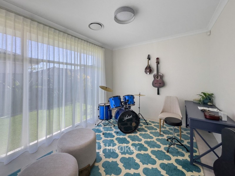 11 Chamaeleon Approach, Australind WA 6233