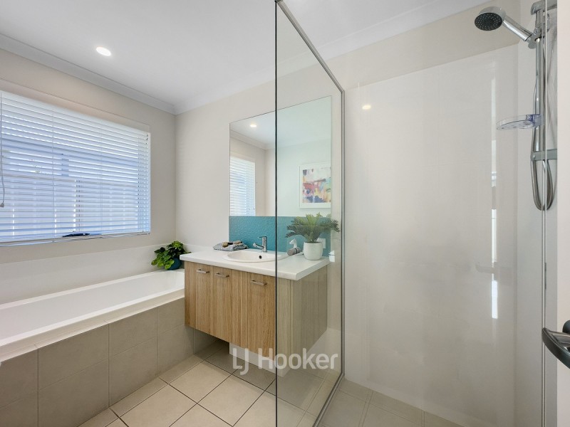 11 Chamaeleon Approach, Australind WA 6233