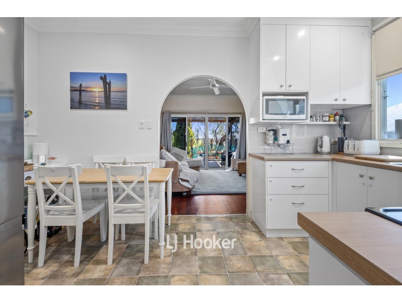 9 Locke Street, Carey Park WA 6230