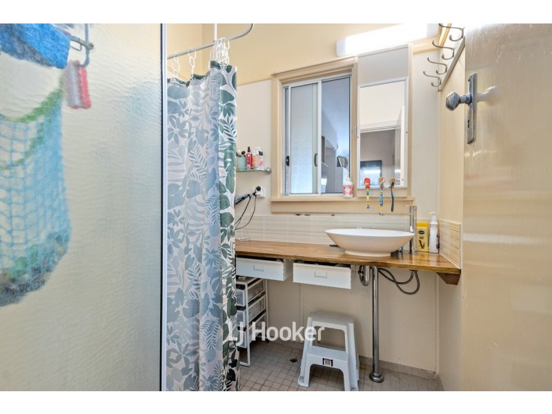 9 Locke Street, Carey Park WA 6230