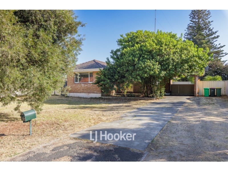 220 Clarke Street East, Carey Park WA 6230