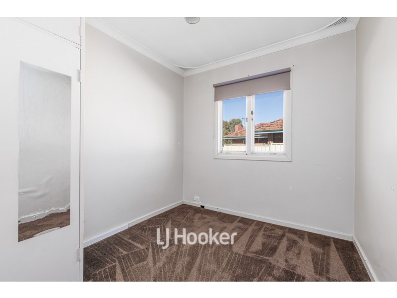 220 Clarke Street East, Carey Park WA 6230