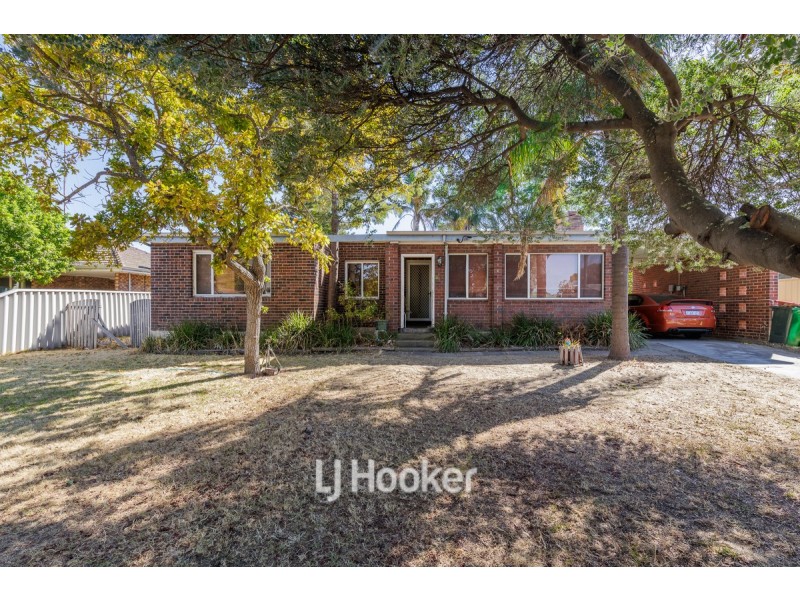 222 Clarke Street East, Carey Park WA 6230