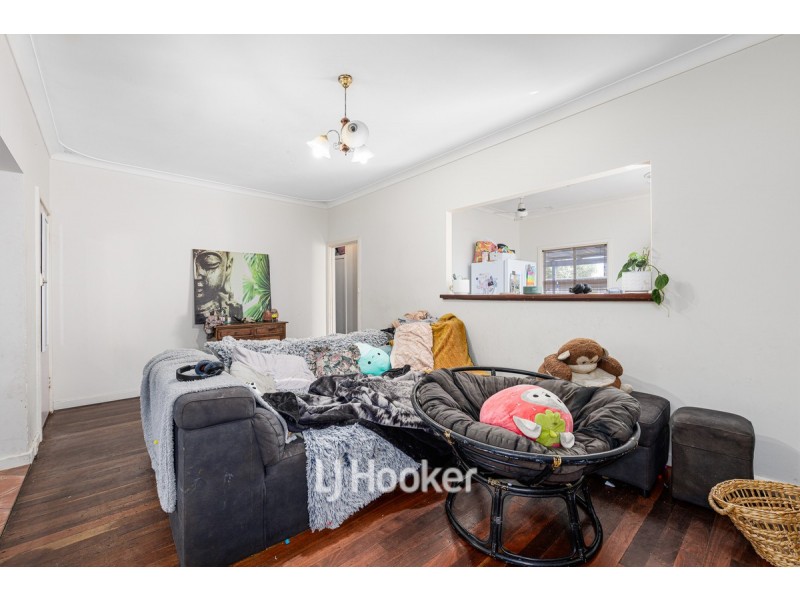 222 Clarke Street East, Carey Park WA 6230