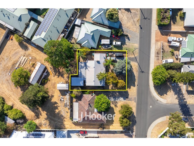 222 Clarke Street East, Carey Park WA 6230