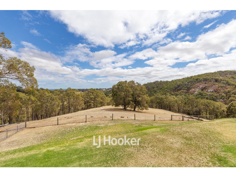 211 Gardincourt Drive, Henty WA 6236