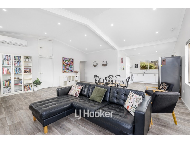 211 Gardincourt Drive, Henty WA 6236