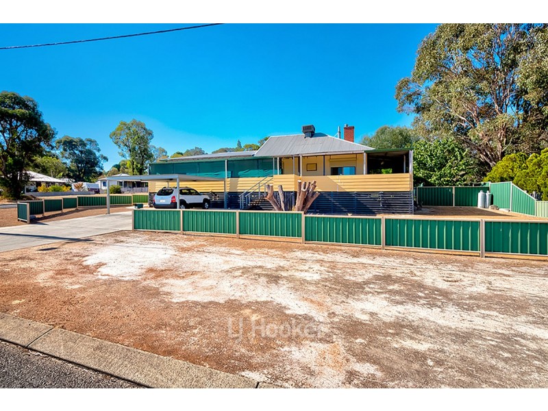 37 Telfer Crescent, Collie WA 6225