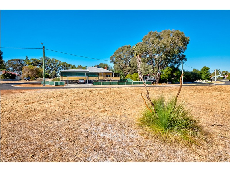 37 Telfer Crescent, Collie WA 6225