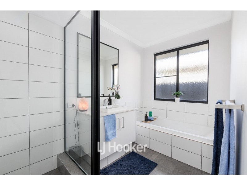 48 Beraking Loop, Dalyellup WA 6230