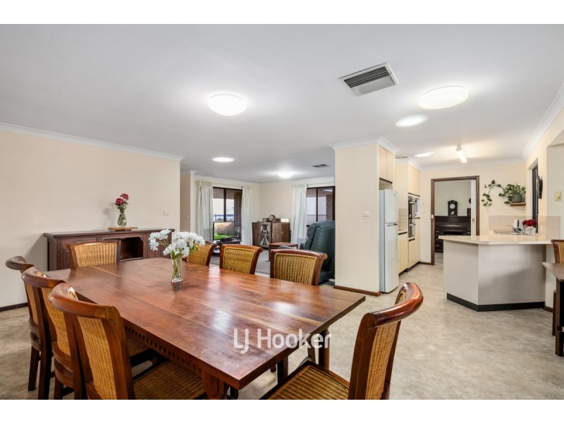 9 Monitor Way, Australind WA 6233