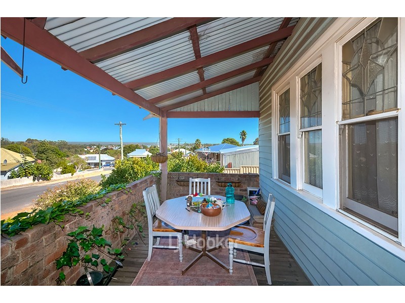 1 Bucktin Street, Collie WA 6225