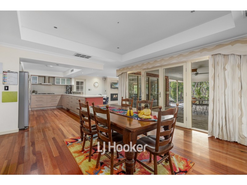 8 Cadell View, Millbridge WA 6232