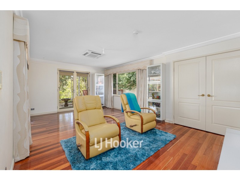 8 Cadell View, Millbridge WA 6232