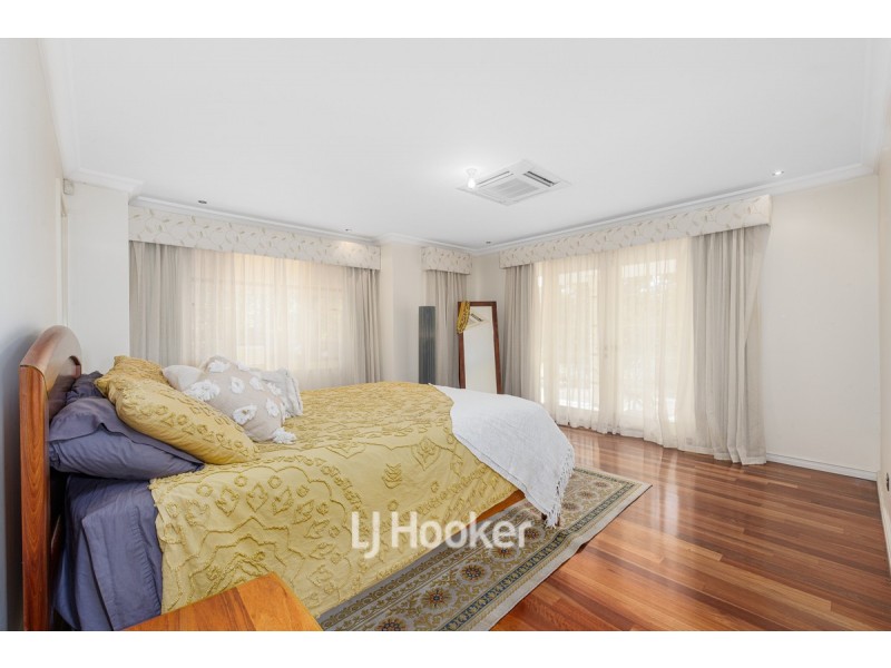 8 Cadell View, Millbridge WA 6232