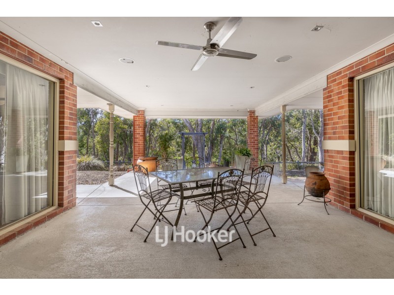 8 Cadell View, Millbridge WA 6232