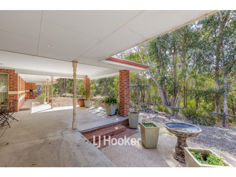 8 Cadell View, Millbridge WA 6232