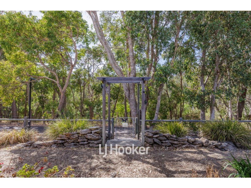 8 Cadell View, Millbridge WA 6232