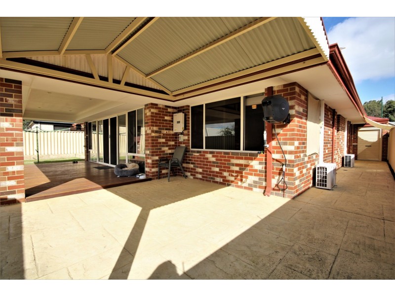 6 Possum Way, College Grove WA 6230