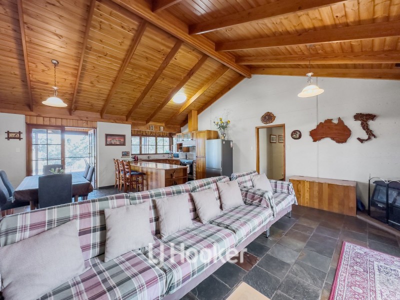 18 Karri Loop, Margaret River WA 6285