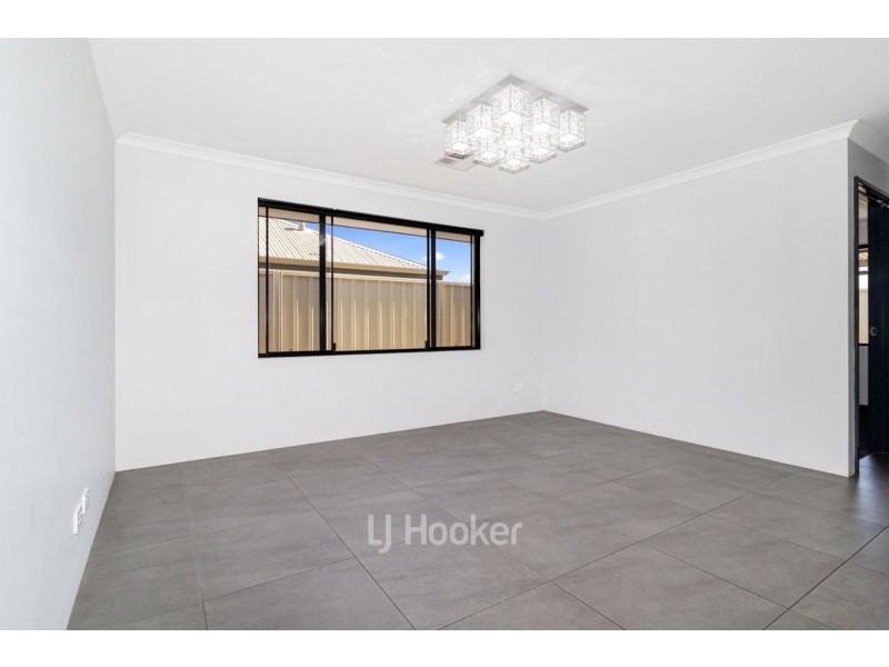 12 Hawkesbury Way, Australind WA 6233