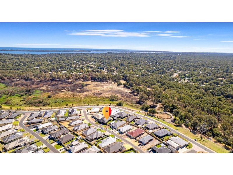 12 Hawkesbury Way, Australind WA 6233