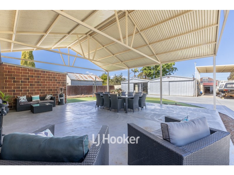 23 Centennial Avenue, Harvey WA 6220