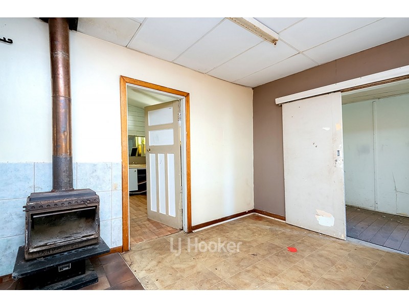 49 Coombes Street, Collie WA 6225