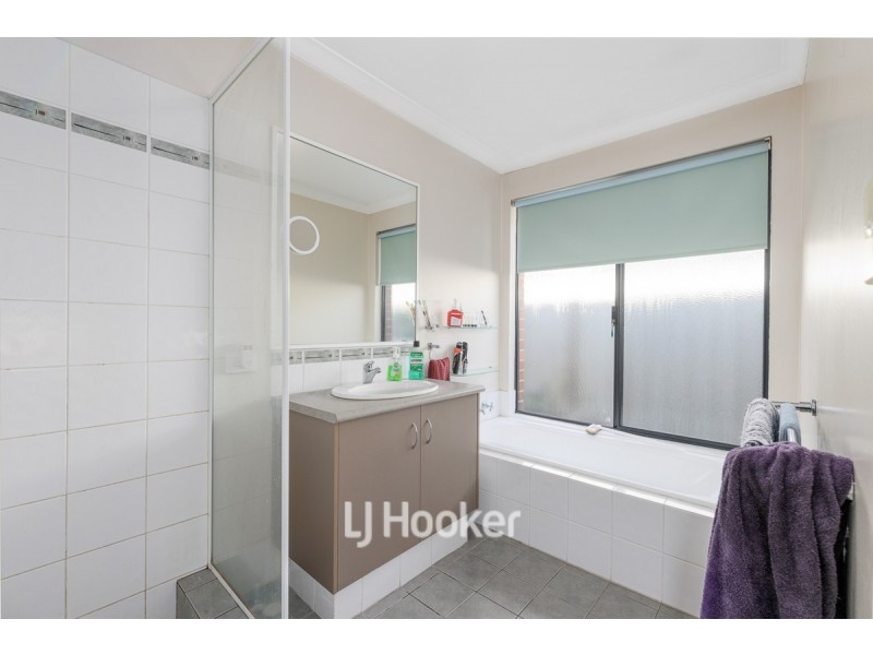 30 The Boulevard, Australind WA 6233
