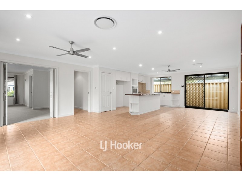 296 Norton Promenade, Dalyellup WA 6230