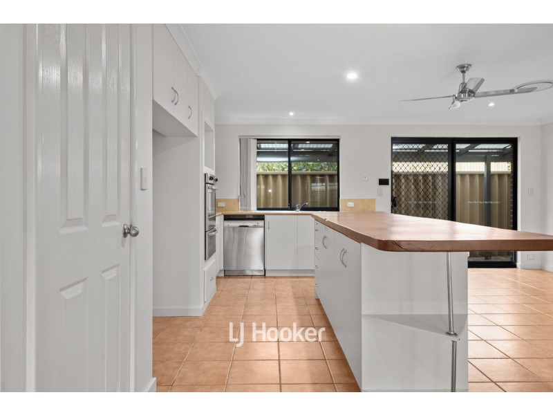 296 Norton Promenade, Dalyellup WA 6230