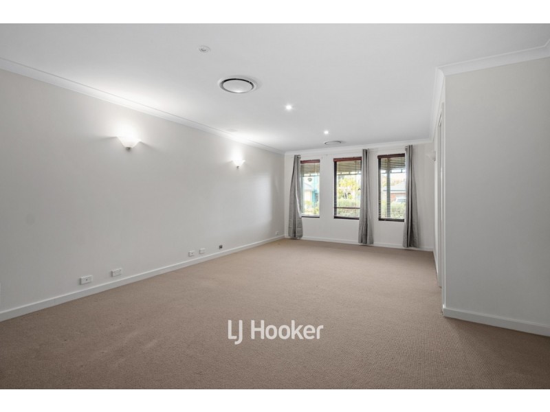 296 Norton Promenade, Dalyellup WA 6230
