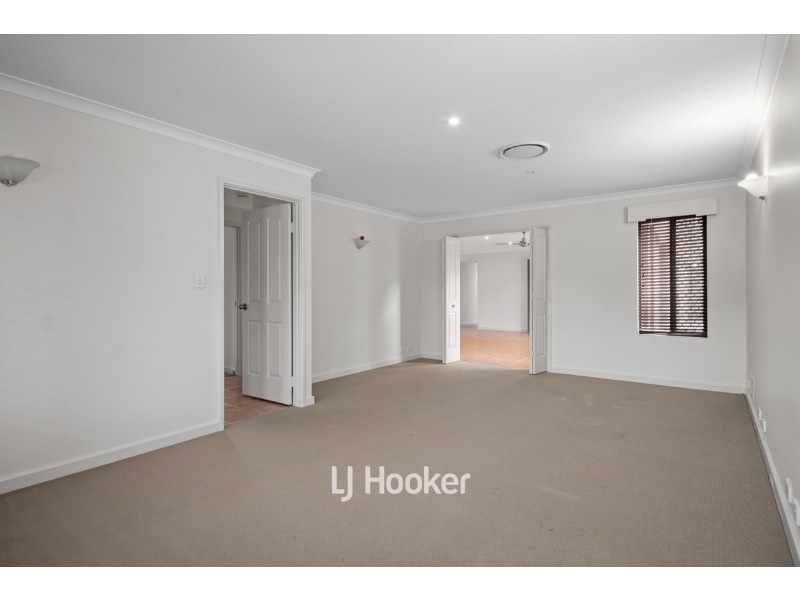 296 Norton Promenade, Dalyellup WA 6230